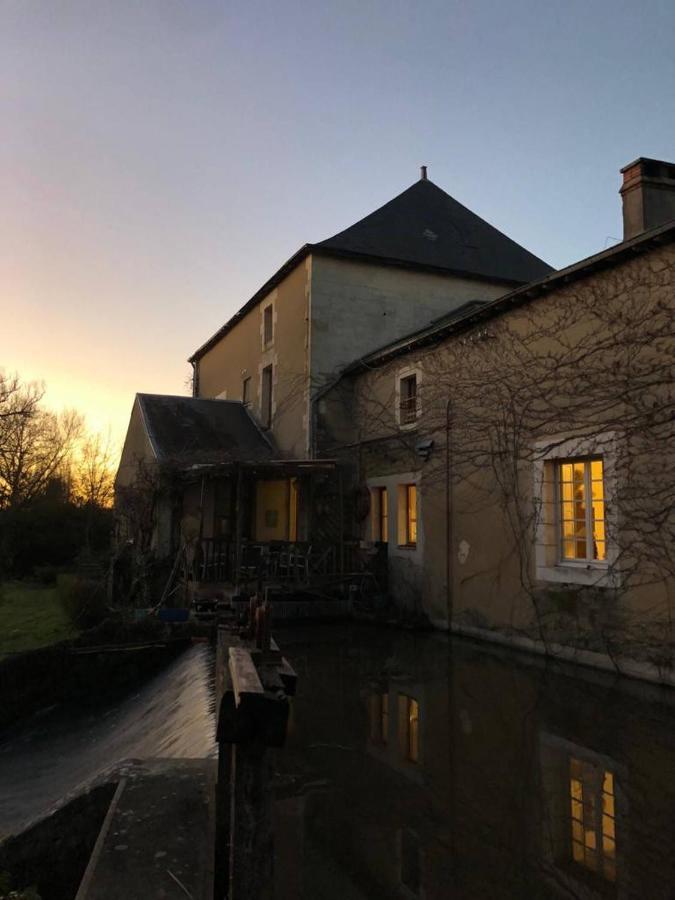 La Roulotte Du Moulin De Palet Villa Baugé Екстериор снимка